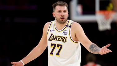 并为俱乐部 并为俱乐部